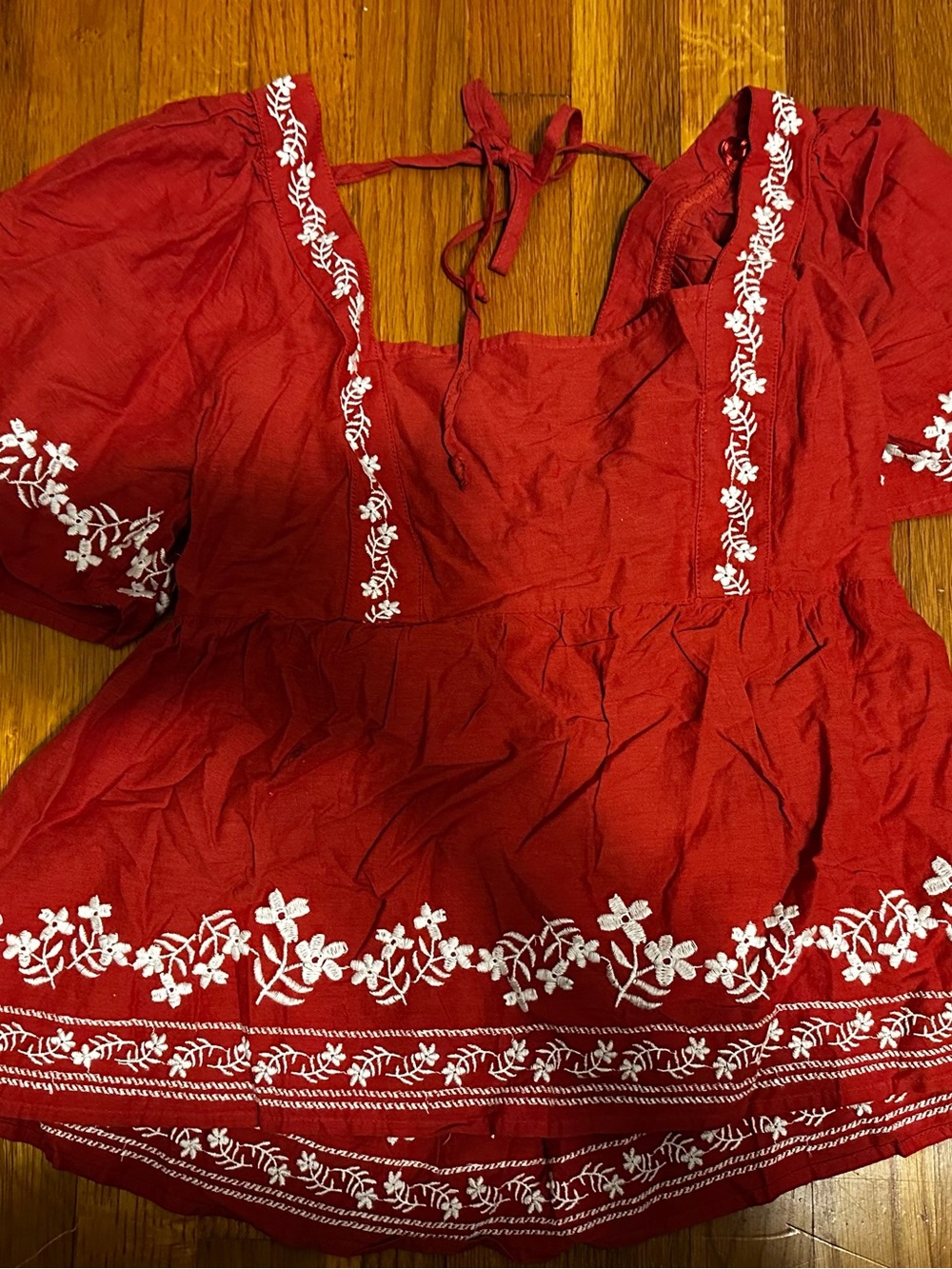 Old Navy Red Peasant Top with White Embroidery Small Tall